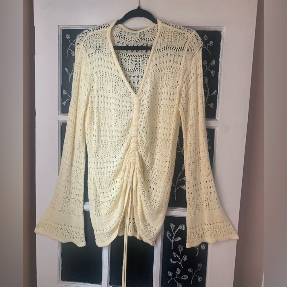 Elegant Cream Knit Women's Top
